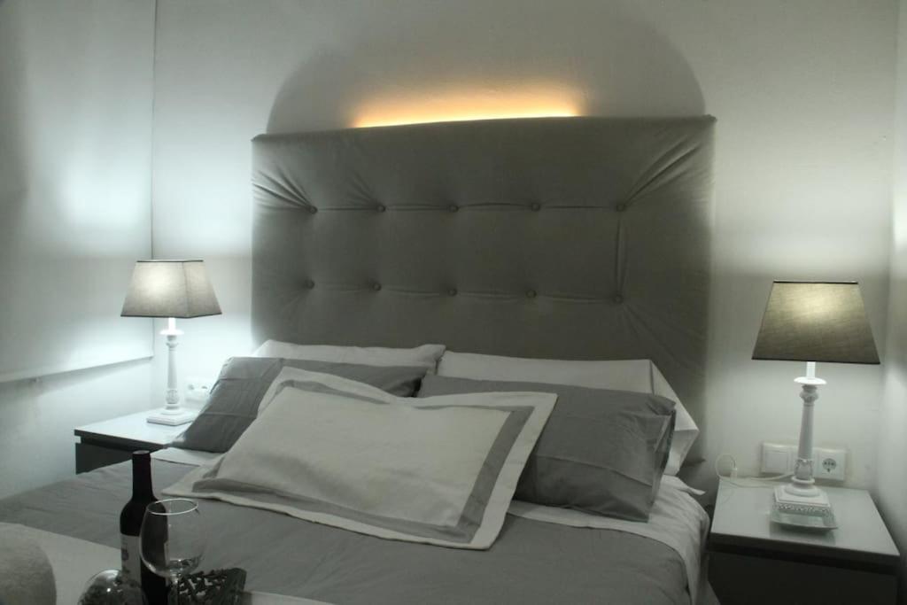 Near Fcb Stadium Up To 8 One Car Free Parking * Barcelona