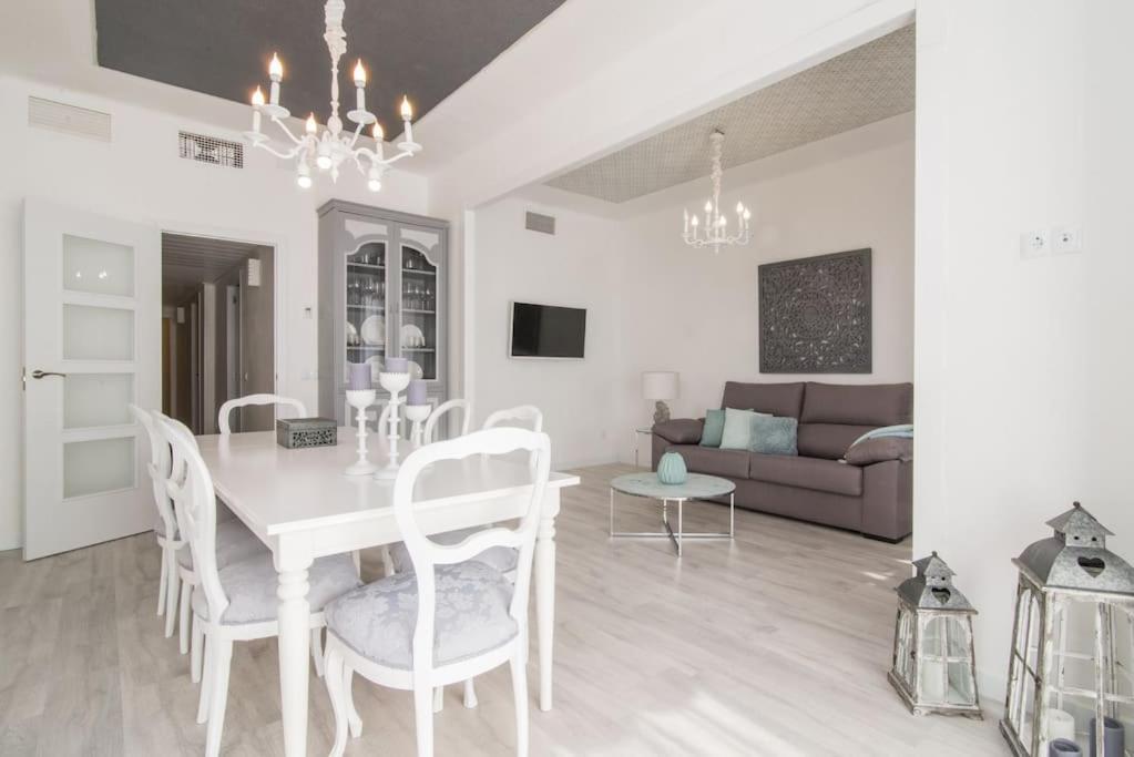 Appartement Near Fcb Stadium Up To 8 One Car Free Parking *