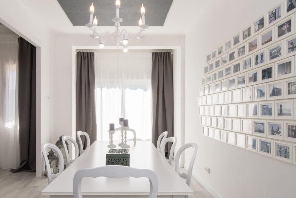 Near Fcb Stadium Up To 8 One Car Free Parking Appartement